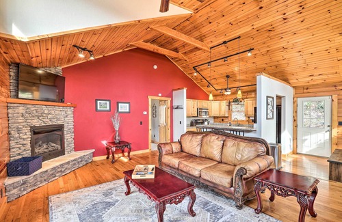 Canton Cabin | Rustic Cabin w/ Mountain Views & Private Deck!