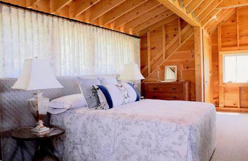 Sedgwick House | Rustic Chic Maine Cabin @ Diagonair near Sedgwick, Maine