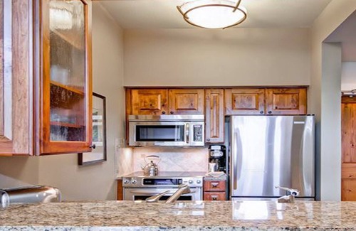 Beaver Creek Condo | Rustic-chic three bedroom at the Hyatt Mountain Lodge - SKI SEASON SPECIALS!