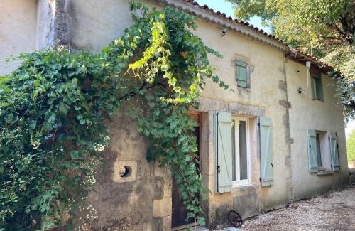 Saint-Front House | Rustic cottage with stunning swimming pool