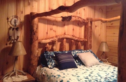 Rutheron Cabin | Rustic family retreat lodge