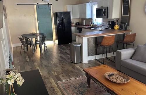 McCain House | Rustic Farmhouse Near Jordan Dam