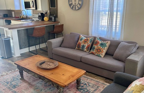 McCain House | Rustic Farmhouse Near Jordan Dam