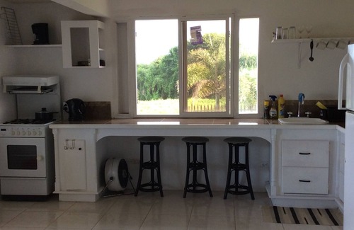 Newcastle Apartment | Rustic farmhouse stay with awesome views!
