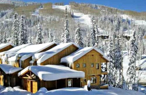 Purgatory House | Rustic Four-Season Vacation Rental near San Juan National Forest, Colorado