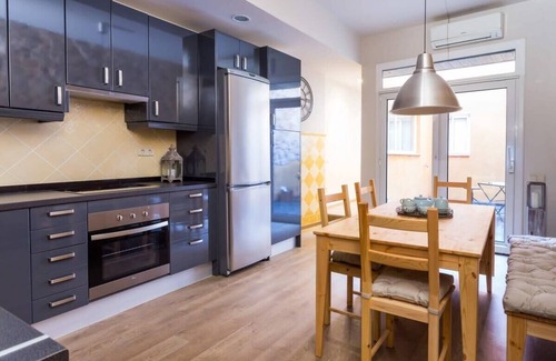 La Bordeta Apartment | Rustic Gavà | 1 Bedroom Apartment with Outdoor Patio