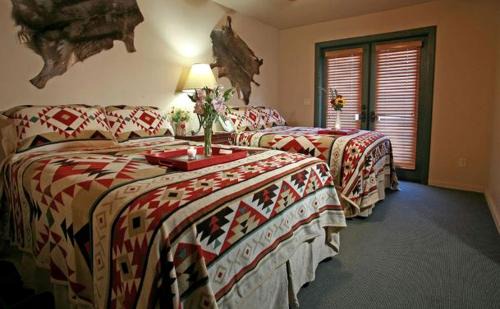 Young House | Rustic Getaway for an Amazing Ranch Vacation near Young, Arizona