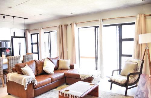 Vineta Apartment | Rustic Hills No 3 Self Catering