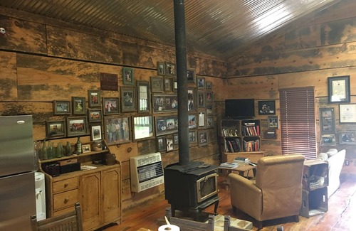Hamilton Cabin | Rustic hunting cabin