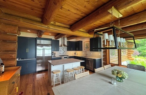 Walloon Lake Cabin | Rustic log cabin on Walloon Lake