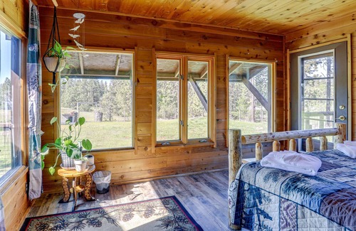Medical Lake House | Rustic Medical Lake Home w/ Private Dock & Deck!