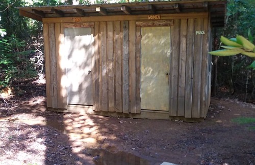 Nevada City Cabin | Rustic mountain retreat - escape to a hand-built cabin in the woods