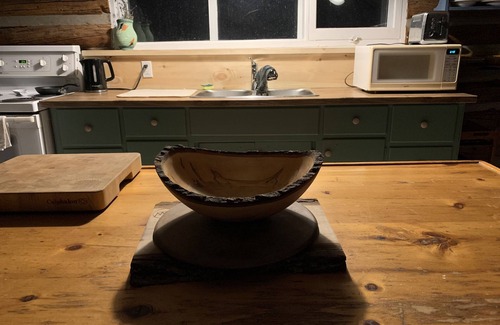 Tweed Cabin | Rustic one of a kind log cabin on private 50 acres
