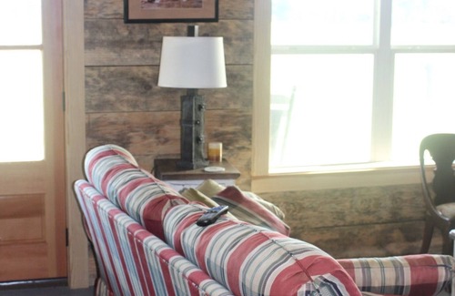 Gallion House | Rustic Paradise; Arcola Ranch Guest House