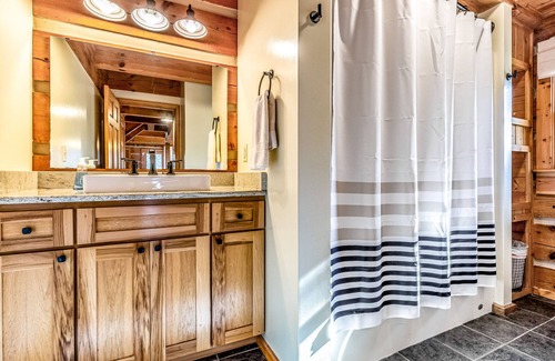Cherokee Cabin | Rustic & Private Log Cabin w/ High-Speed WiFi, Wraparound Porch & Fireplace