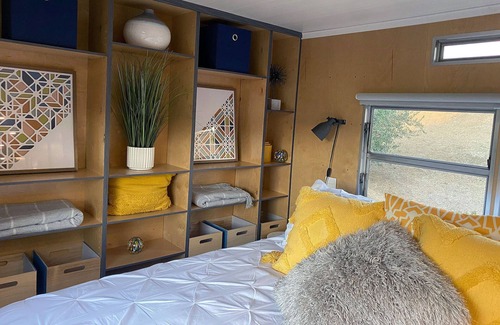 Temecula House | Rustic Remuda Temecula Wine Country Glamping BBQ/Jacuzzi/Firepit