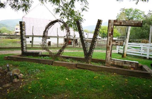 Stanley House | Rustic Reserve - Vineyard Retreat