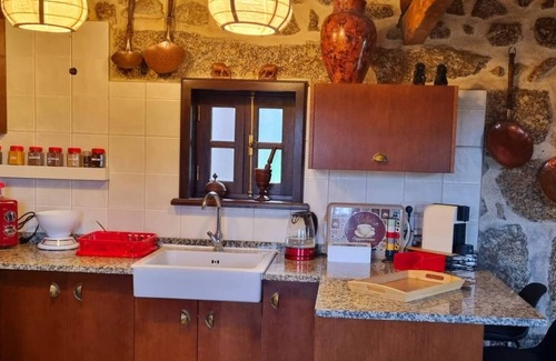 Tondela House | Rustic Retreat-african Dream