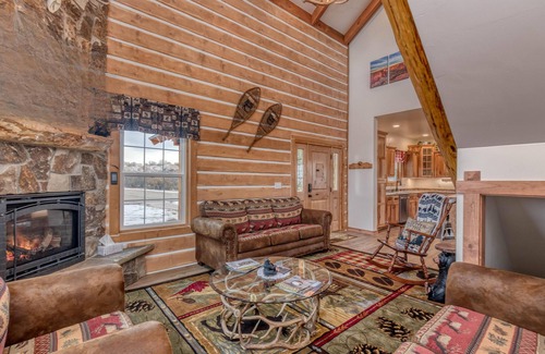 Mesa County House | Rustic Retreat: Handcrafted Serenity & Cozy Charm