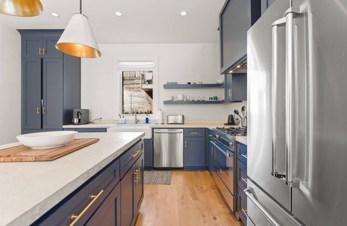 Palmetto Cottage | Rustic Retreat