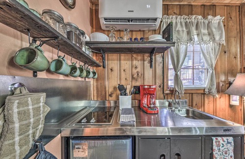 Ruidoso Cabin | Rustic Ruidoso Vacation Rental ~ 2 Mi to Downtown!
