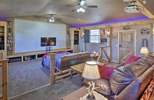 Harrison Apartment | Rustic ‘Sims City’ Studio Cabin w/ Home Theater!