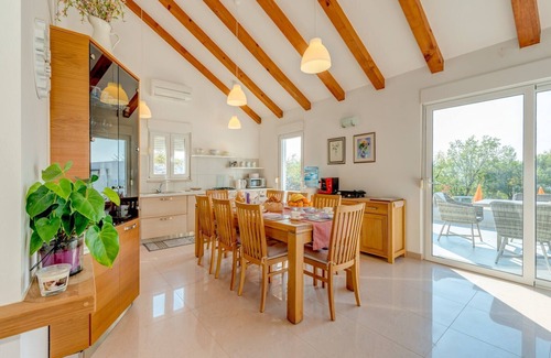 Municipality of Klis Villa | Rustic Villa Florice with a pool, quite area, family