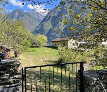 Roveredo House | Rustico a Roveredo GR