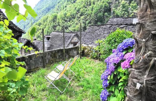 Corippo Ski Chalet | Rustico Caterina - Happy Rentals