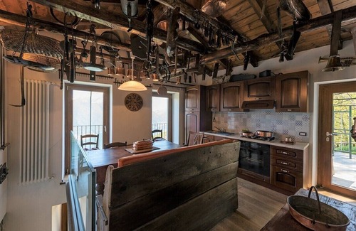 Cremia House | Rustico holiday home Bersai