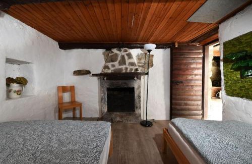 Corippo Ski Chalet | Rustico sul fiume Verzasca
