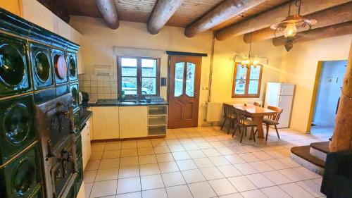 Kasperske Hory Apartment | Rustikale und grosszügige Ferienwohnung