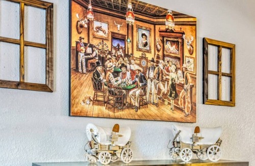 Dobson Ranch House | Rusty Spur by BlueBarrel Homes 4/2.5, Slp 10
