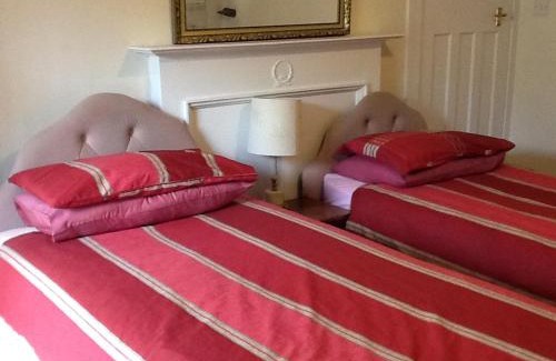 Largs House | Rutland cottage