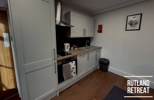 Longdon Apartment | Rutland Retreat - Newly Refurbished Studio Apartment-Pet friendly-Free Carpark