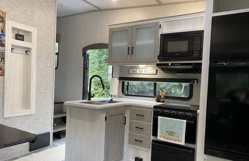 Silverdale House | RV & Farm on 2 acres!