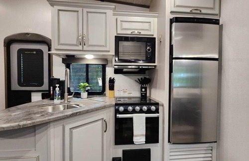 River Ranch Cottage | RV Rental at River Ranch, 2Bed/2Ba! 251