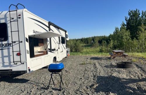 Sterling House | RV Site (Full Hookups)