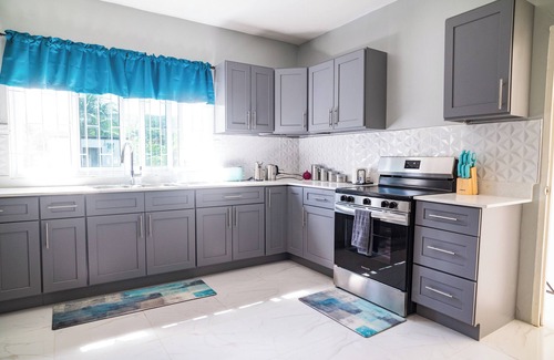 Greenwood House | RVR Rentals