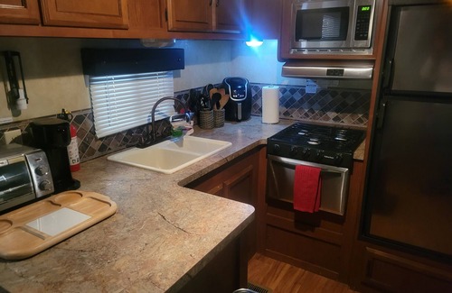 Brasstown House | RVs on the River perfect for family and pets