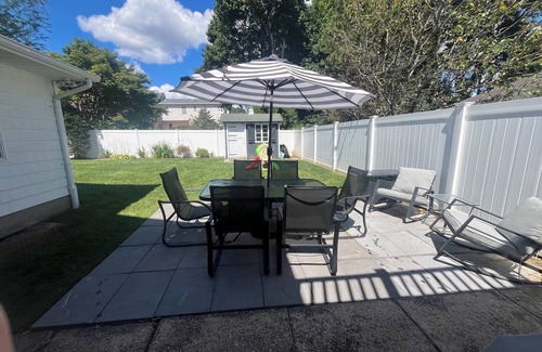 Farmingdale House | Ryder Cup 2025 Housing — Private Farmingdale Home 2 Min Walk to Bethpage