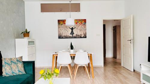 Zoliborz Apartment | Rydygiera Modern Apartment with free parking