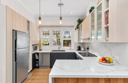 Rye House | RYE Cottage -live like a local, foxtel, dog friendly + BONUS* NIGHTS OFFERS 2025