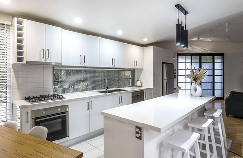 Rye House | -RYE SPA HAVEN-5 min walk to The Beach