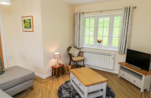 Kirkbymoorside House | Ryedale Country Lodges - Willow Lodge