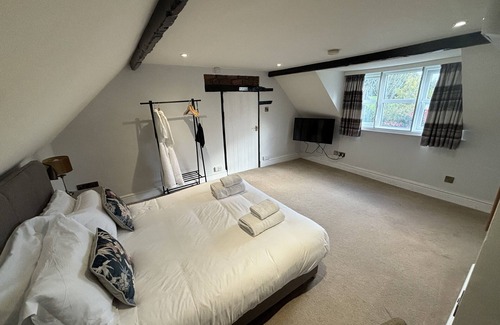Wilmslow Hotel | Rylands Farmhouse