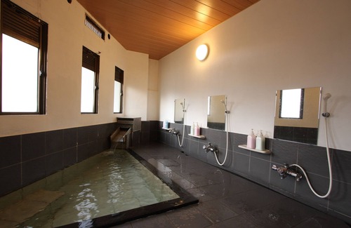 Nozawaonsen House | Ryokan Kawahiro
