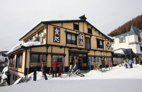 Nozawaonsen House | Ryokan Kawahiro