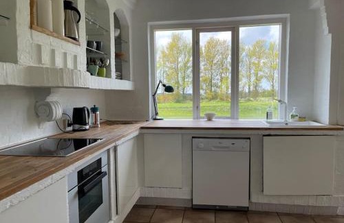 Borre Villa | Særpræget & teatralsk villa, med skøn udsigt