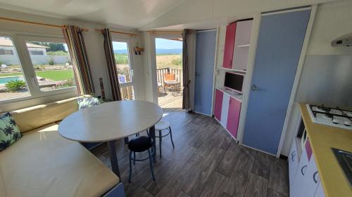 Azille Ski Chalet | Séjour au cœur du Minervois